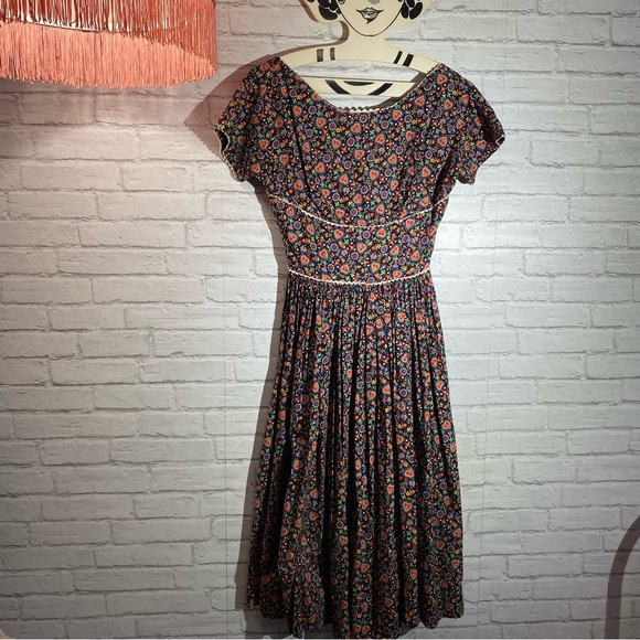 🎈SOLD❤️‍🩹Vintage Dress Maggi Stover 1950's Cute Vintage Dress Folk Art Pattern - Picture 3 of 16